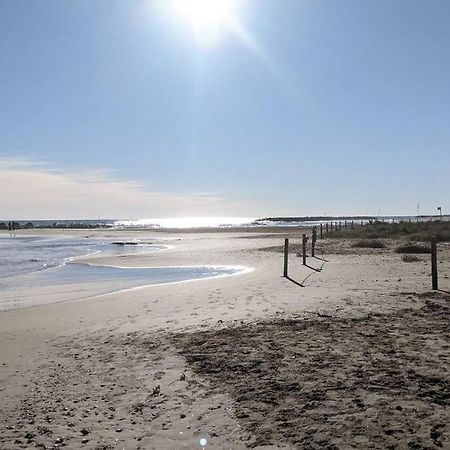 Nice Beachside 2-Bd Apt Near Barcelona Кунит Экстерьер фото