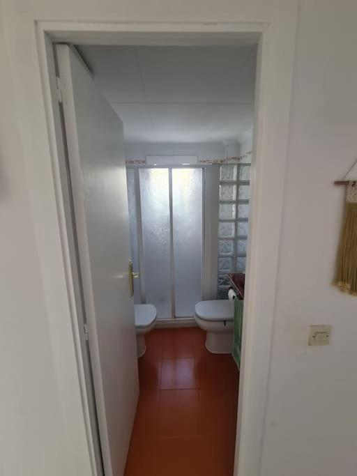 Nice Beachside 2-Bd Apt Near Barcelona Кунит Экстерьер фото