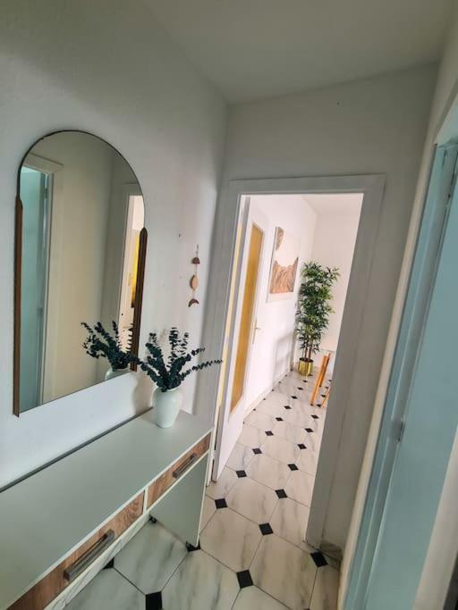Nice Beachside 2-Bd Apt Near Barcelona Кунит Экстерьер фото