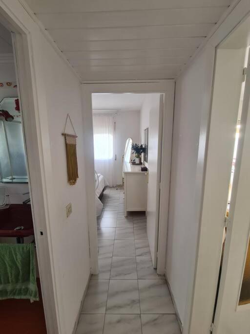 Nice Beachside 2-Bd Apt Near Barcelona Кунит Экстерьер фото